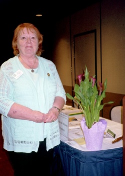 Memorial Chair Barbara J..jpg